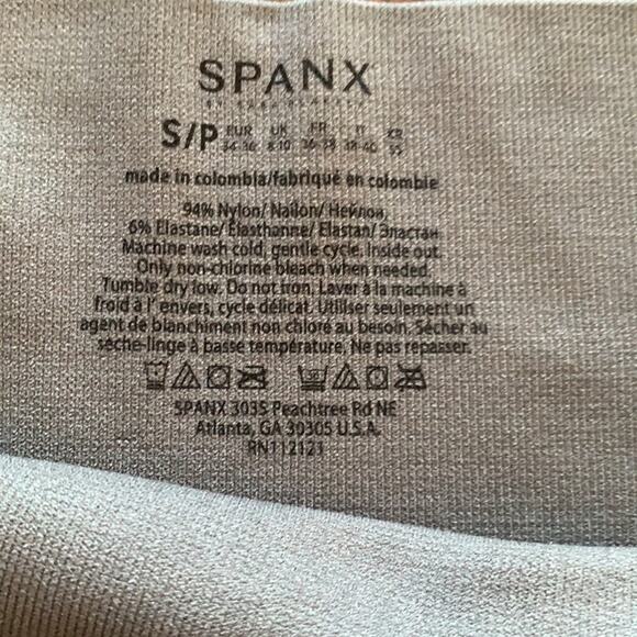 NWT - Spanx Look at Me Now Camo Seamless Leggings - Picture 9 of 10